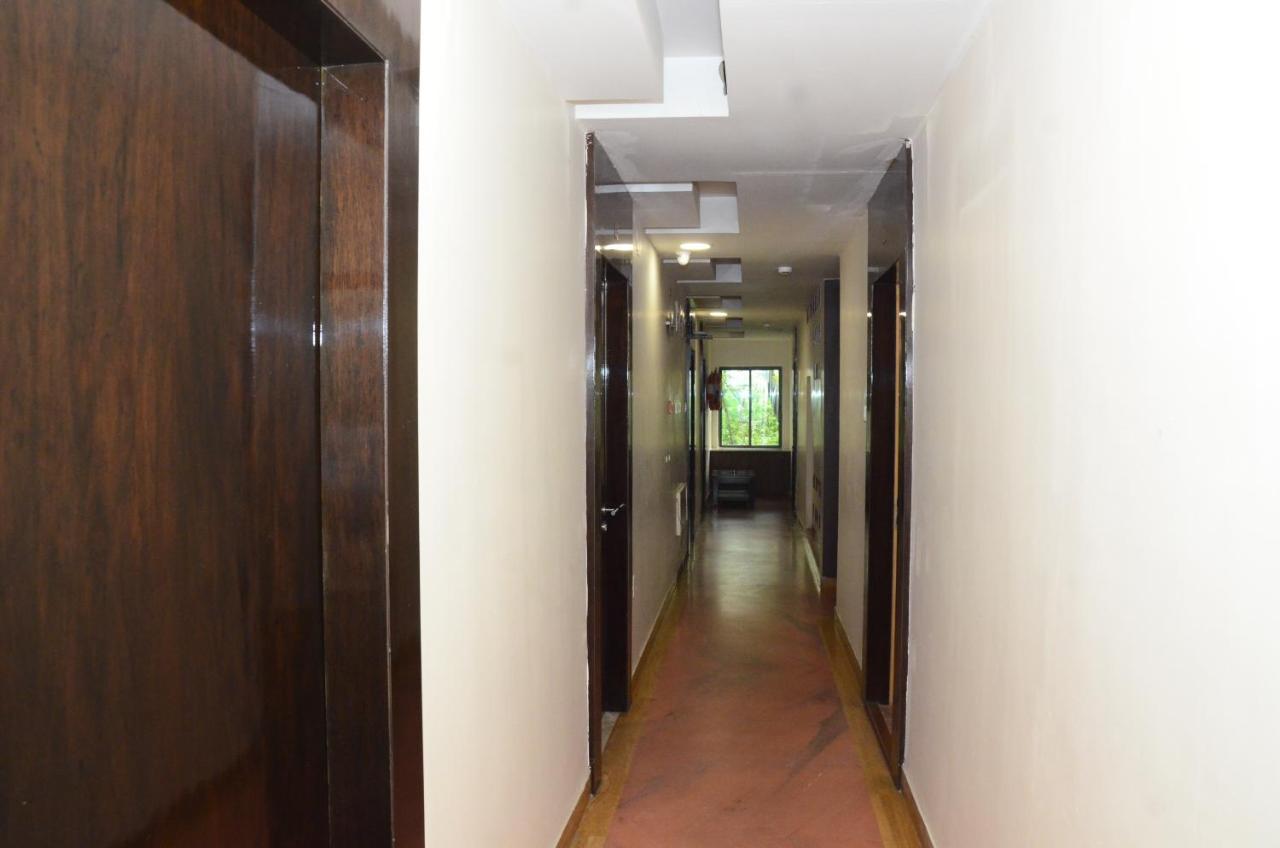 Hotel Crytsal Residency Ráňčí Exteriér fotografie